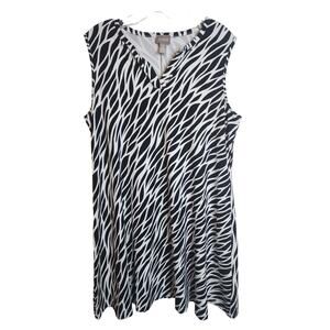 Chico's Size 2 Black/White Ronni Shelley Split Neck Dress, NWT